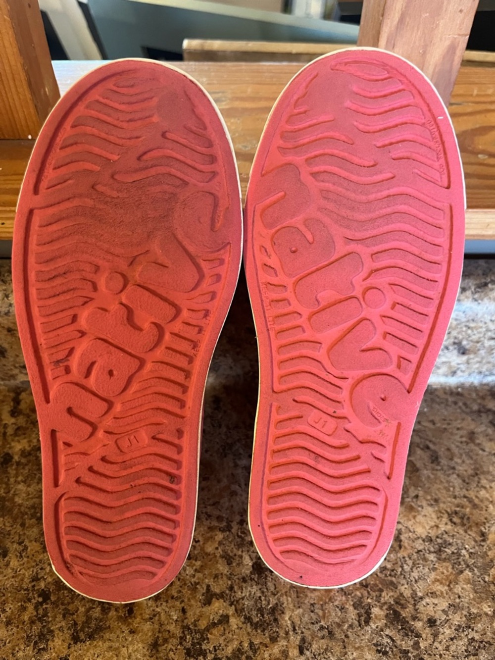 Native Kids Water Shoe Slip-On‎ in Coral and White - Picture 3 of 3